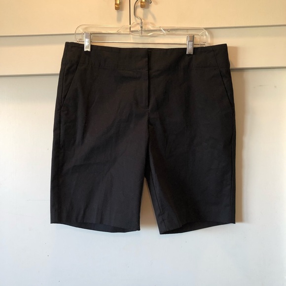 Ann Taylor Factory Pants - NWT Ann Taylor black dress shorts, size 10